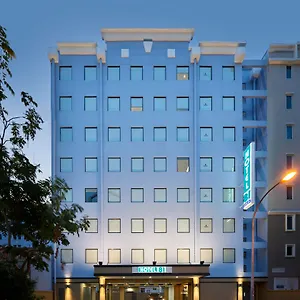 81 Gold Hotel
